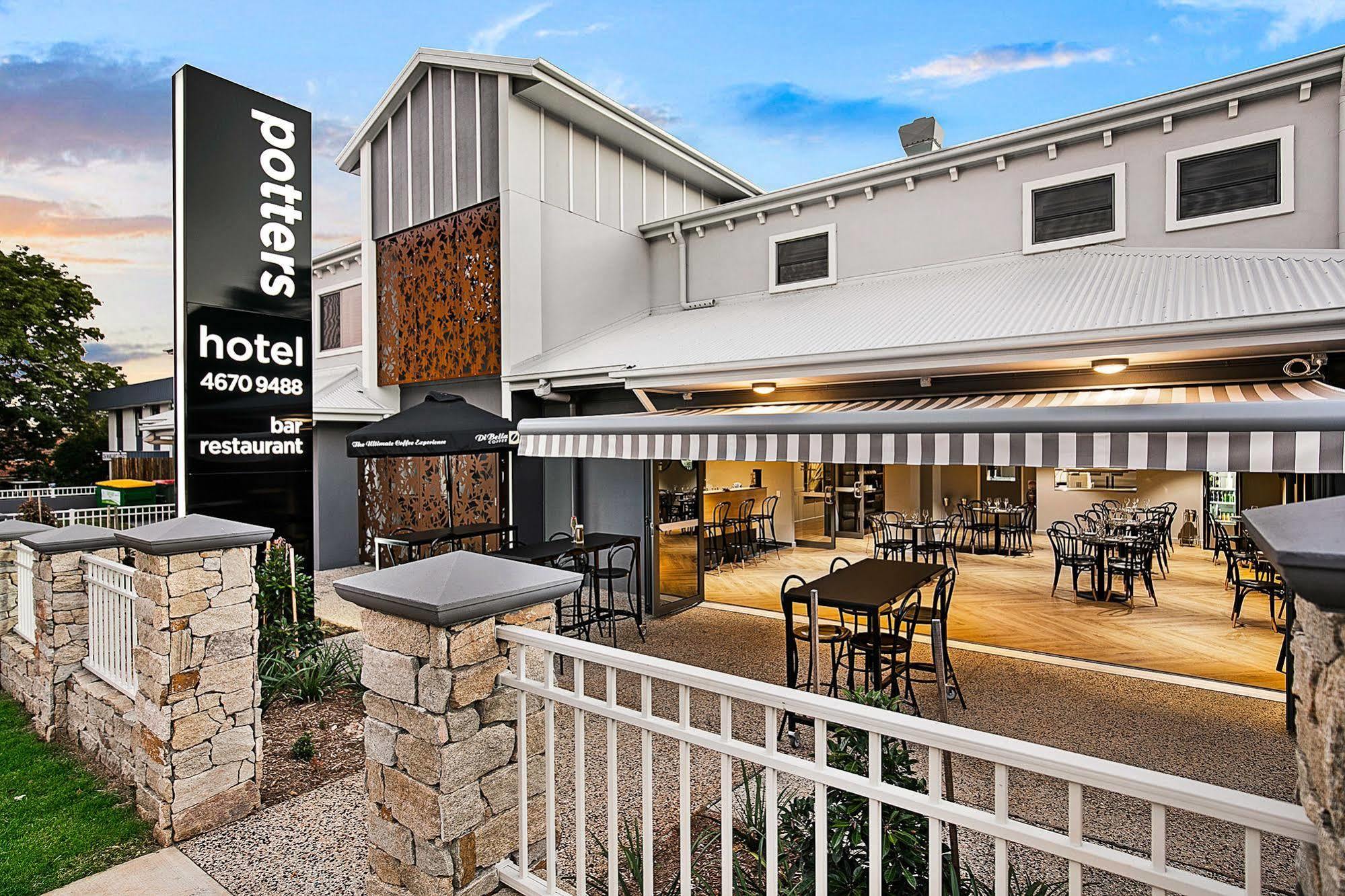 Potters Toowoomba Hotel Exterior photo