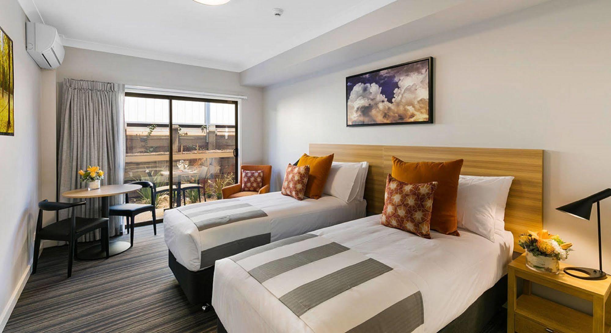 Potters Toowoomba Hotel Exterior photo